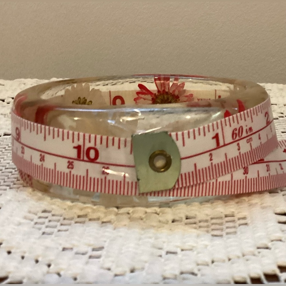 Lucite Bangle Flower Bracelet - image 5